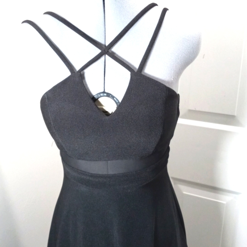 Honey and Rose Sz S Black Criss-Cross Front, Mesh Center, Midi